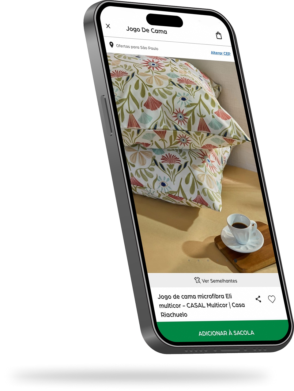 Celular com o App da Riachuelo